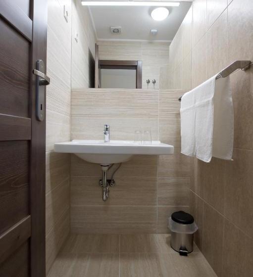 Nocleg ze śniadaniem Napkelte Panzió