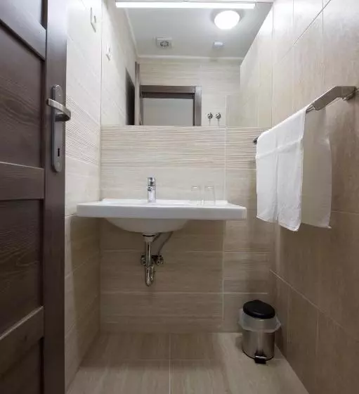 Aamiaismajoitus (B&B) Napkelte Panzió