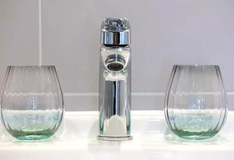 Aamiaismajoitus (B&B) The Ferry Boat Inn