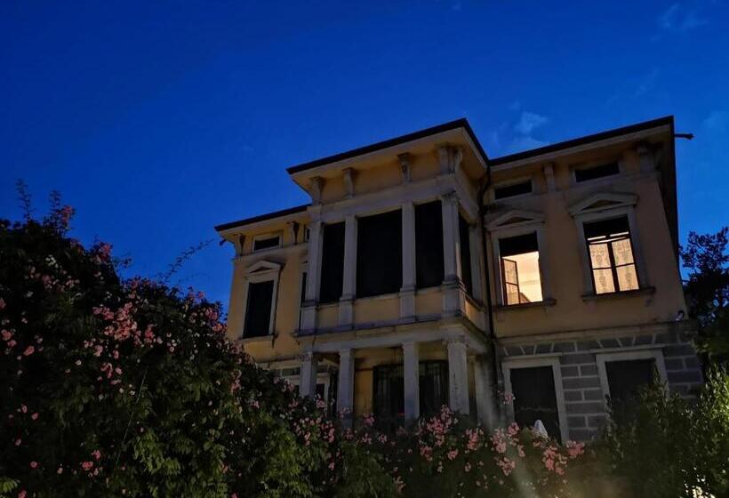 ベッドアンドブレックファースト Villa Maraldo 1927