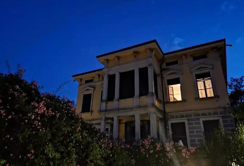 Aamiaismajoitus (B&B) Villa Maraldo 1927