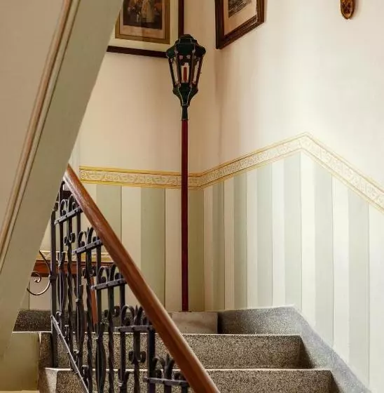 Aamiaismajoitus (B&B) Villa Maraldo 1927