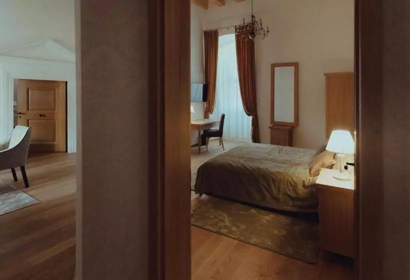 Brigadéros Hotel Brigadír Borsi