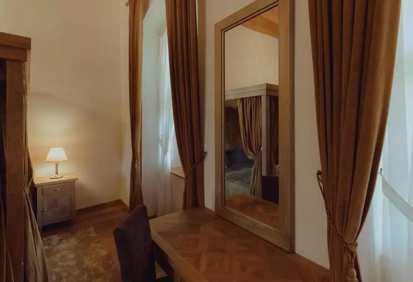 Brigadéros Hotel Brigadír Borsi