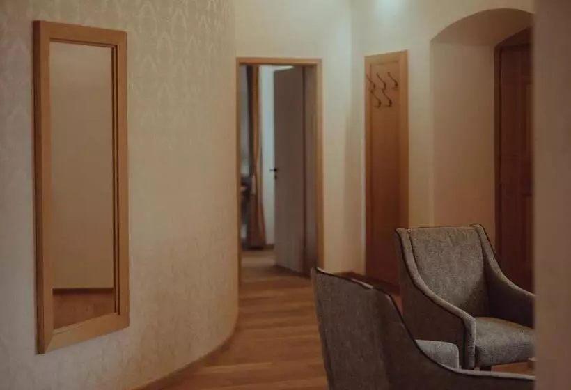 Brigadéros Hotel Brigadír Borsi