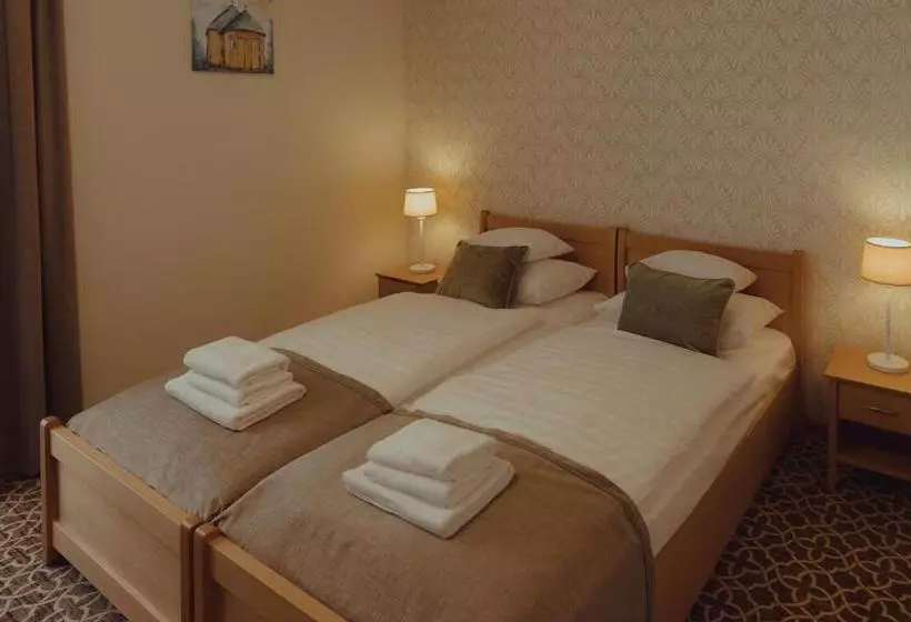 Brigadéros Hotel Brigadír Borsi