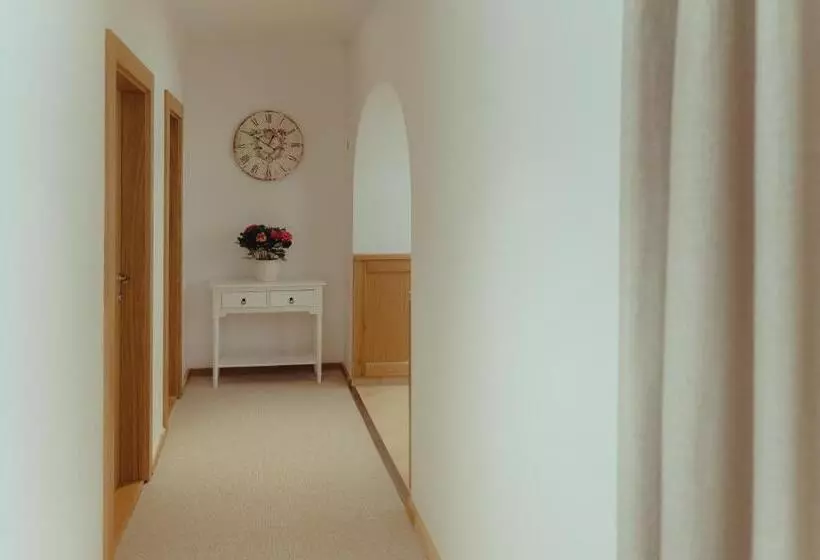 Brigadéros Hotel Brigadír Borsi