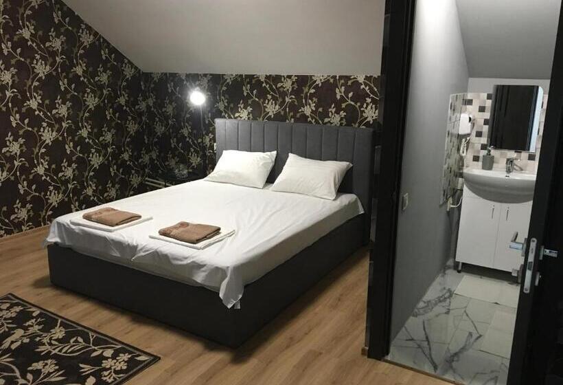 Hotel готель максим ресторан