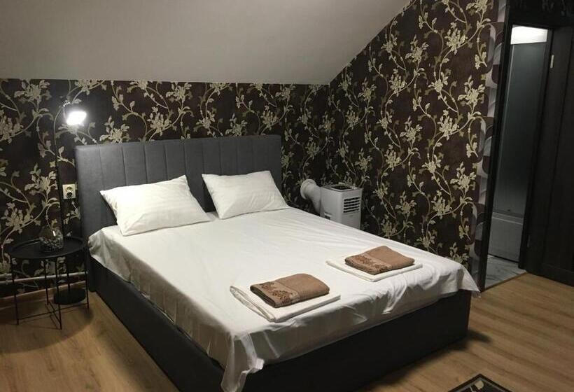 Hotel готель максим ресторан