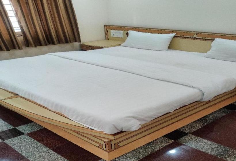 Hotel Capital O 80682  Suraj Executive