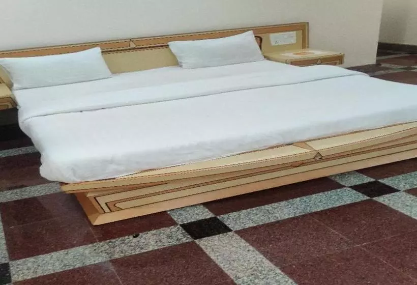 Hotelli Capital O 80682  Suraj Executive