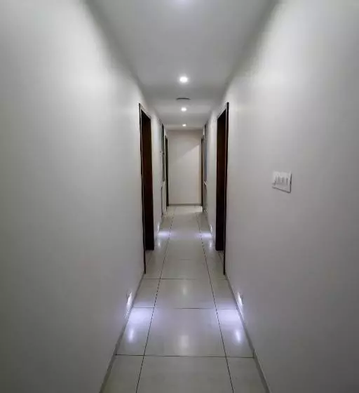 Hotelli Nova Sahaj Residency