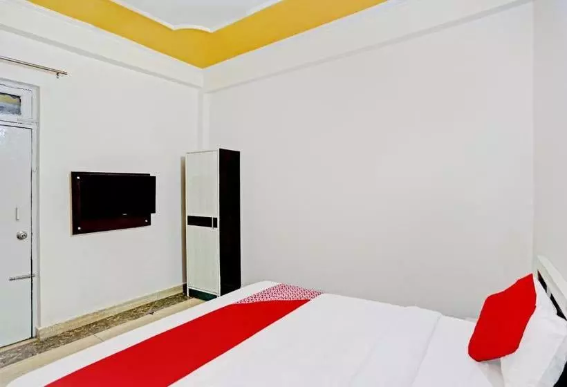 ホテル Oyo 71086  Nk Guest House & Restaurant