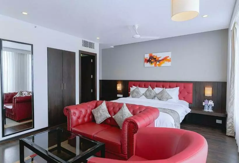 هتل Phlox  Hubli