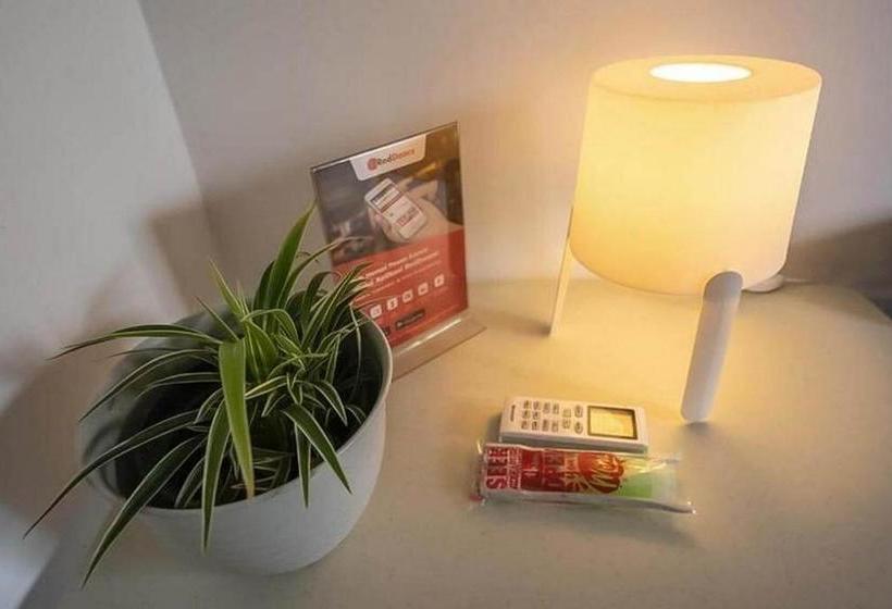 בית מלון כפרי Reddoorz Near Rs Mitra Keluarga Depok