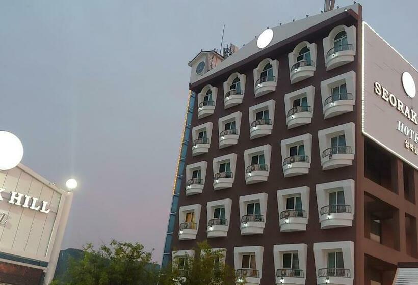 בית מלון כפרי Seorakhill