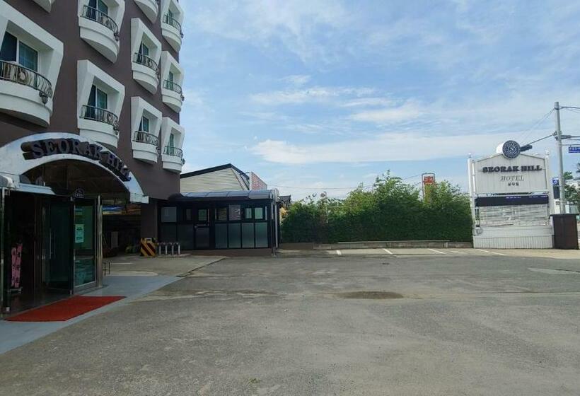 בית מלון כפרי Seorakhill