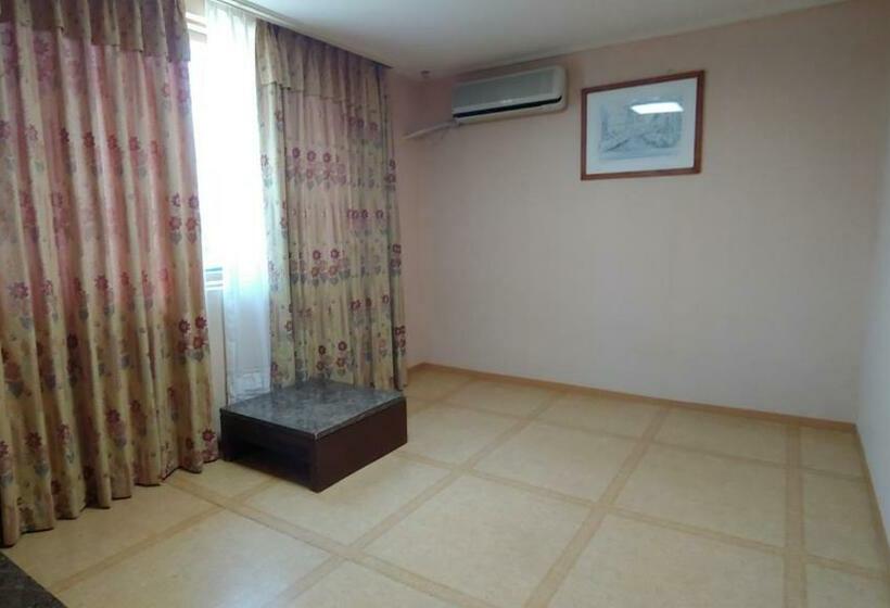 בית מלון כפרי Seorakhill