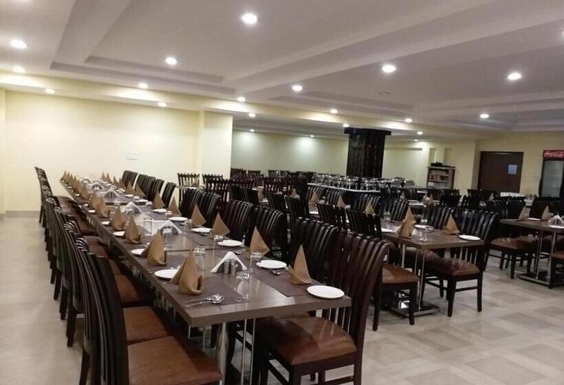 호텔 Sravasti Residency