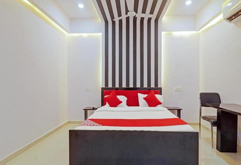 酒店 Vaccinated Staff Oyo 80739  Sai Krishna