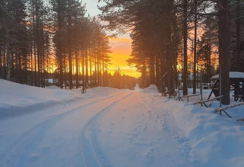 Majatalo Oravanpesä