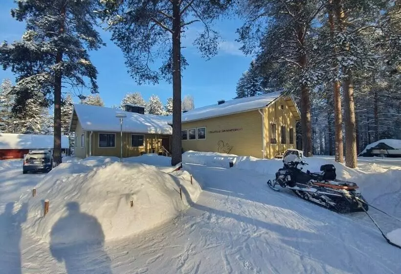 Majatalo Oravanpesä