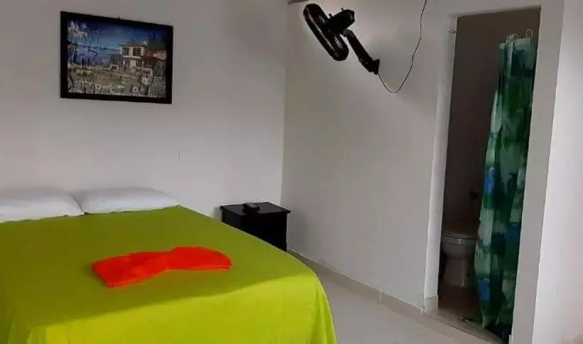 ペンション Hostal Flor Del Ariari