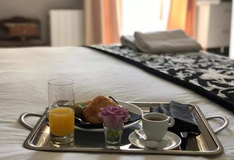 ペンション La Belle Epoque   Chambres D Hôtes & Spa