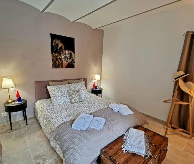 Пансион La Maison De Livia, Proche Uzes, Nimes, Ales