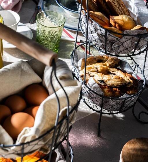 Пансион La Maison De Livia, Proche Uzes, Nimes, Ales
