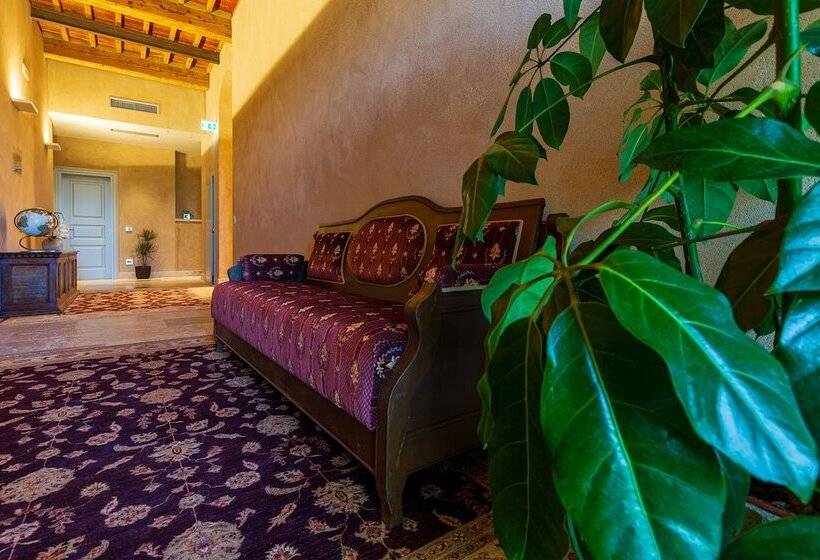 Villa Svetoni Wine Resort