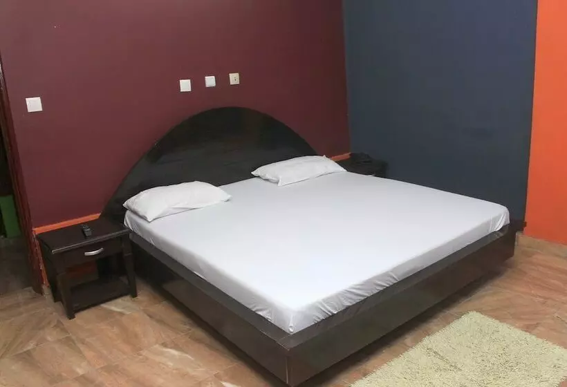 تختخواب و صبحانه Résidence Hôtel Phivare
