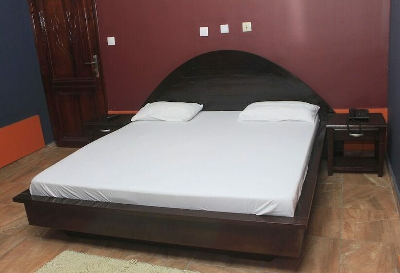 تختخواب و صبحانه Résidence Hôtel Phivare