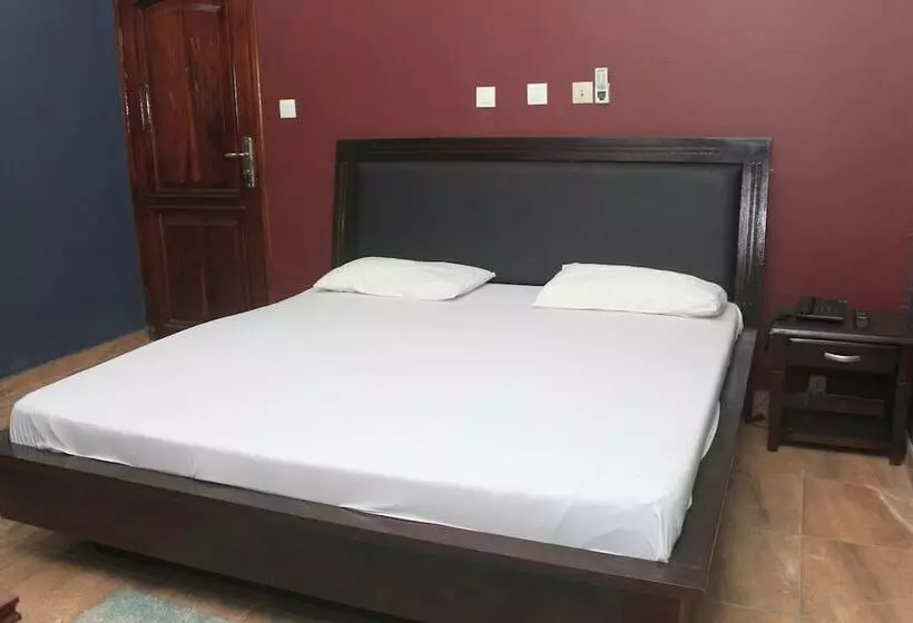 تختخواب و صبحانه Résidence Hôtel Phivare