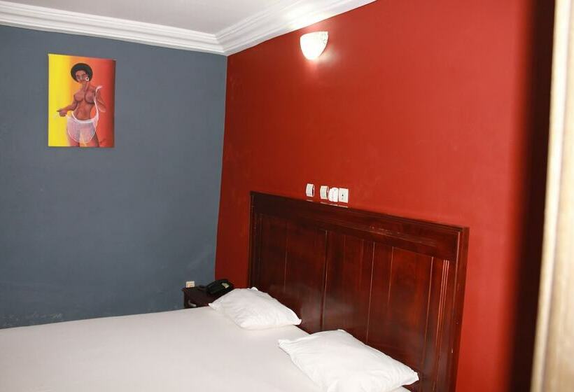 تختخواب و صبحانه Résidence Hôtel Phivare