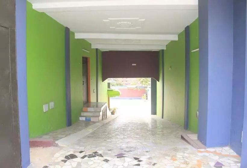 تختخواب و صبحانه Résidence Hôtel Phivare