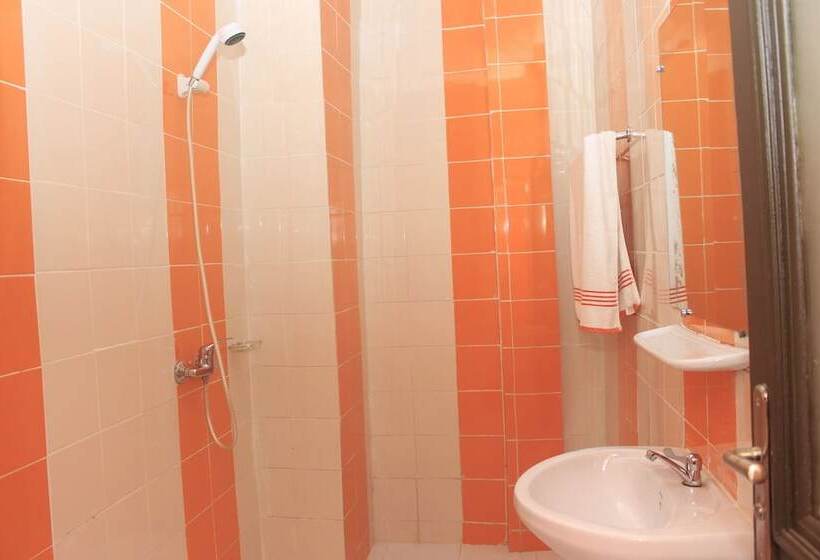 تختخواب و صبحانه Résidence Hôtel Phivare