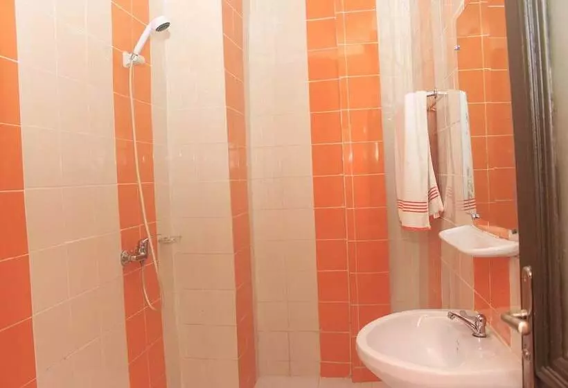 تختخواب و صبحانه Résidence Hôtel Phivare