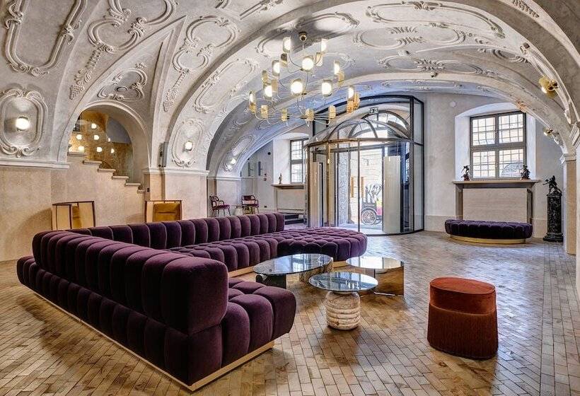 H15 Luxury Palace   Destigo Hotels