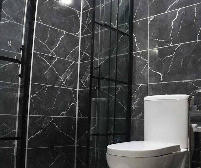 فندق Acar Airport