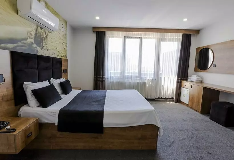 ホテル Acar Airport