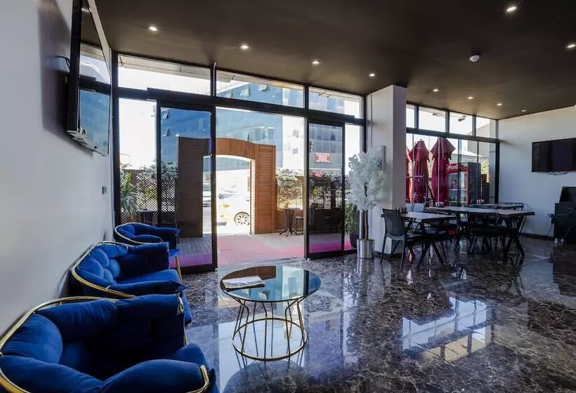 ホテル Acar Airport