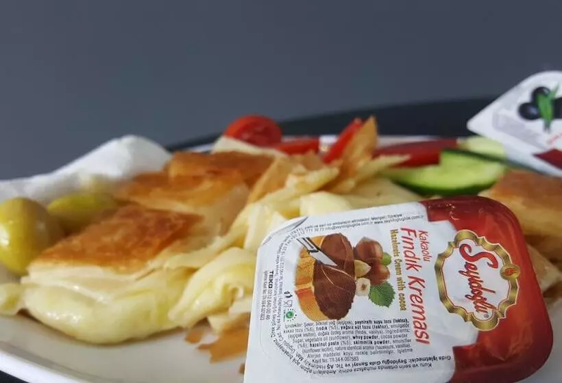 ホテル Acar Airport