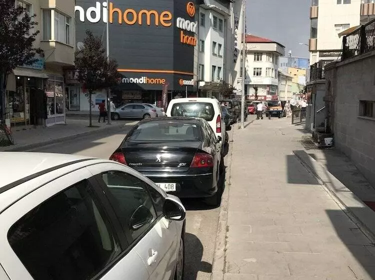 هتل Ari