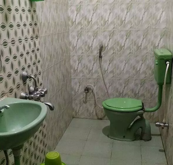 Hotelli Barnabas Homestay