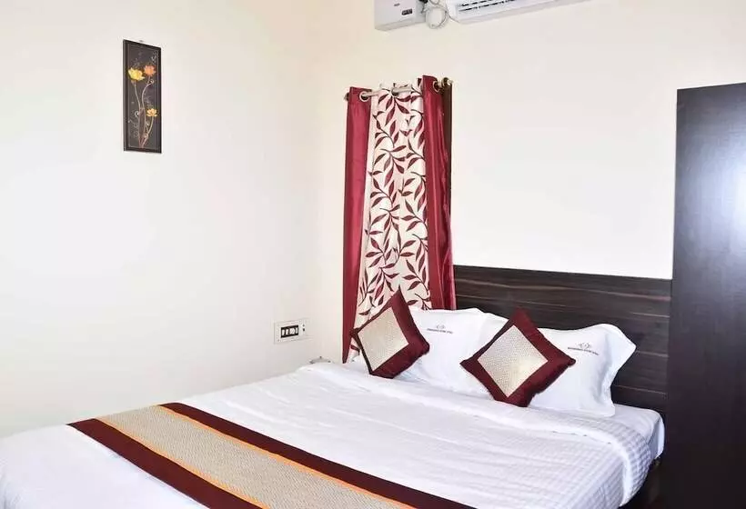 Hotelli Barnabas Homestay