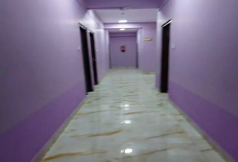 هتل Beach Ac Rooms