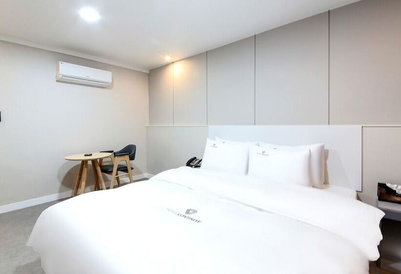 בית מלון כפרי Continew