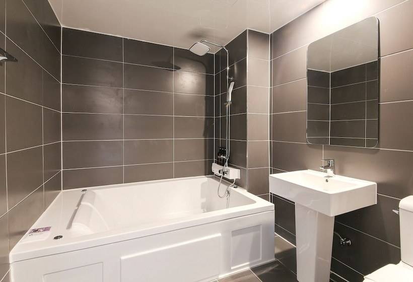 בית מלון כפרי Continew