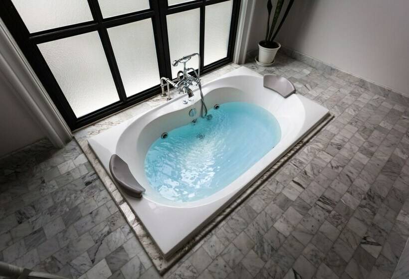 Homewood Hotel By Seuya